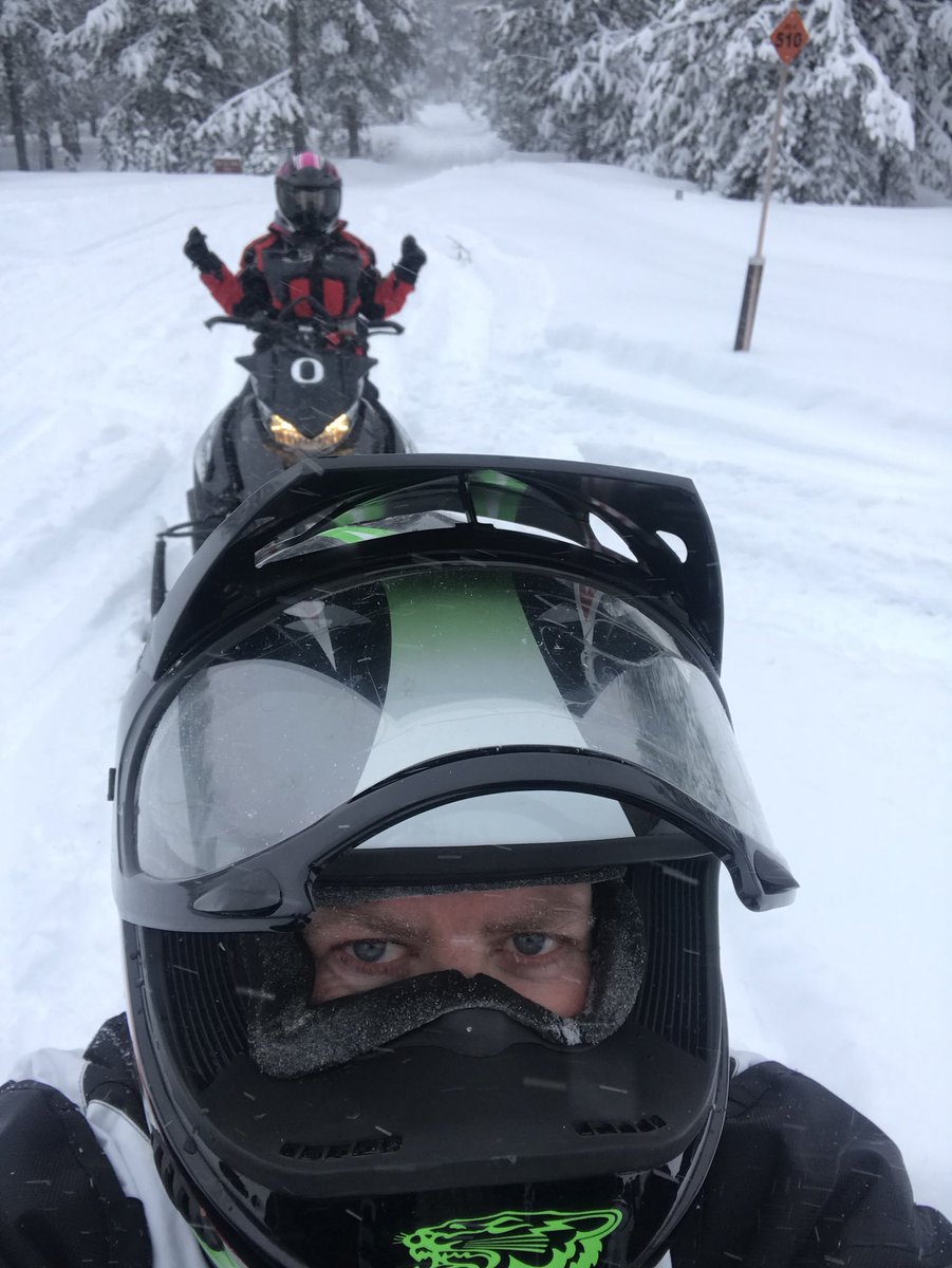BrandonGoDucks's tweet photo. Taylor said today was #thebest #cannotargue #snowfun https://t.co/MW4lMB2ev5