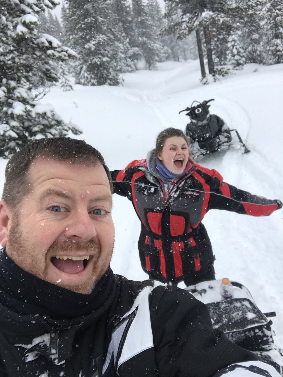 BrandonGoDucks's tweet photo. Taylor said today was #thebest #cannotargue #snowfun https://t.co/MW4lMB2ev5