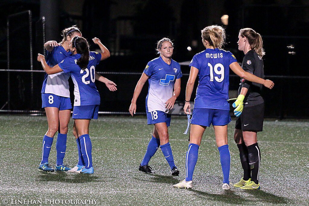 molliepathman's tweet photo. Heartbroken for the Boston Breakers - staff, fans, youth club, and especially the players. Sad day for NWSL and women’s soccer. I am forever greatful for my 3 years with the breakers and for the friendships I made and memories I’ll keep. #breakersfam https://t.co/knPtMKMTcP