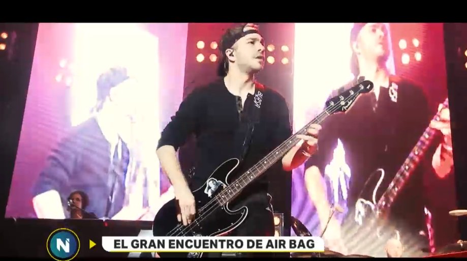 telefenoticias's tweet photo. El gran encuentro de Airbag. Te lo cuenta @AguCasanova https://t.co/Mz6vOPACkF https://t.co/5JYw1rNiTz