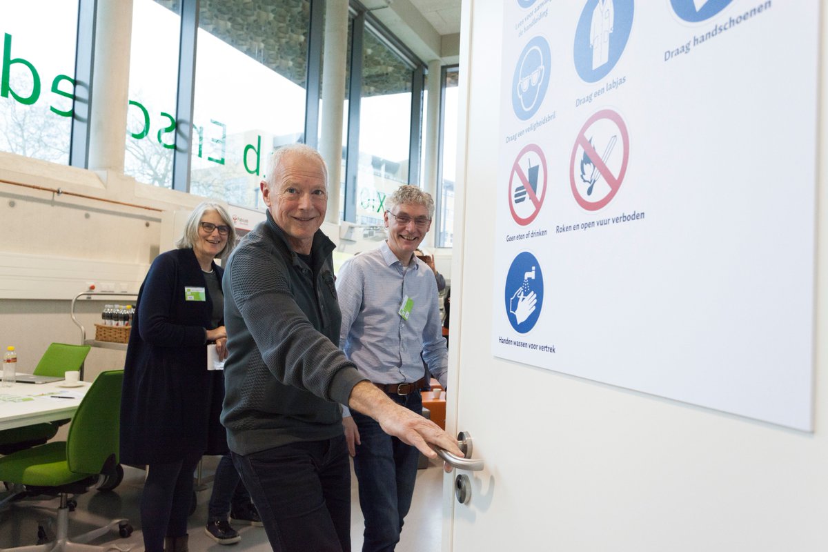 FabLabEnschede's tweet photo. Gisteren werd het Oppervlaktelab officieel geopend in FabLab Enschede! Meer weten over dit lab? Lees het volledige artikel hier: 
https://t.co/TYo19m5sKt https://t.co/t3GA6MrXDg