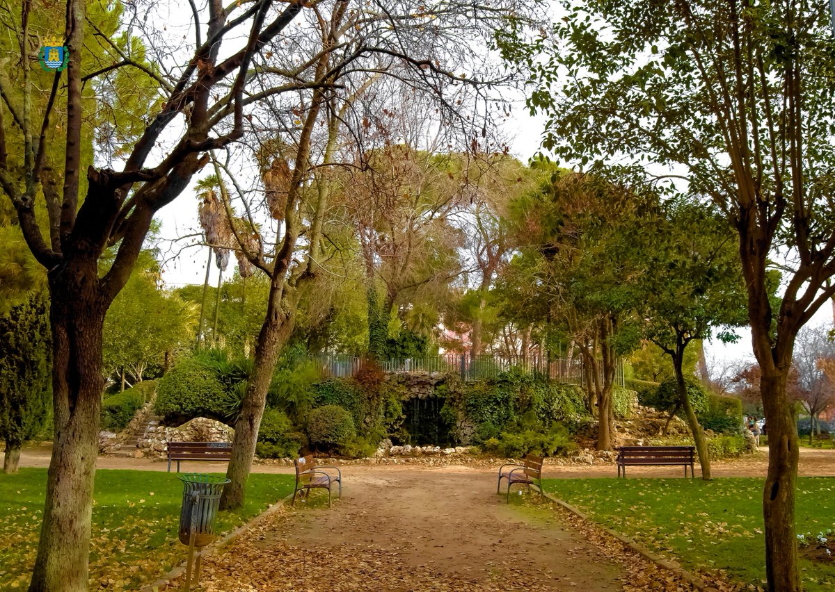 joseasanchez_6's tweet photo. Enfilando el estanque, Parque O´Donnell.
#AlcaláDeHenares #AlcaláEsCultura #AlcaláEsHistoria #ParqueODonnell #Fotografía #Spain https://t.co/Utb81ukGS2