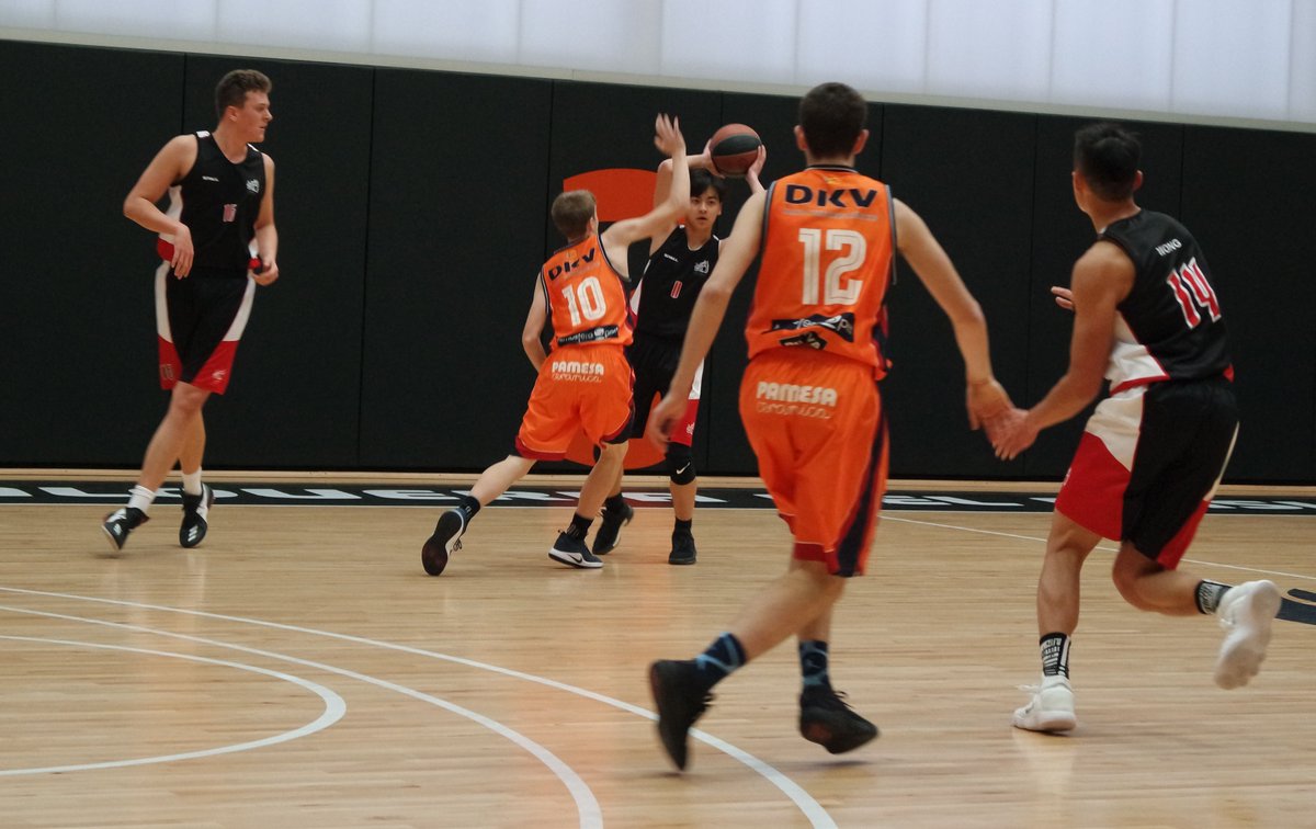 TonbridgeUK's tweet photo. Our first team basketball players rubbed shoulders with the professionals during their pre-season tour to Valencia ... read about it here. https://t.co/dGfMj9FgXl https://t.co/BXgUDc0EYG