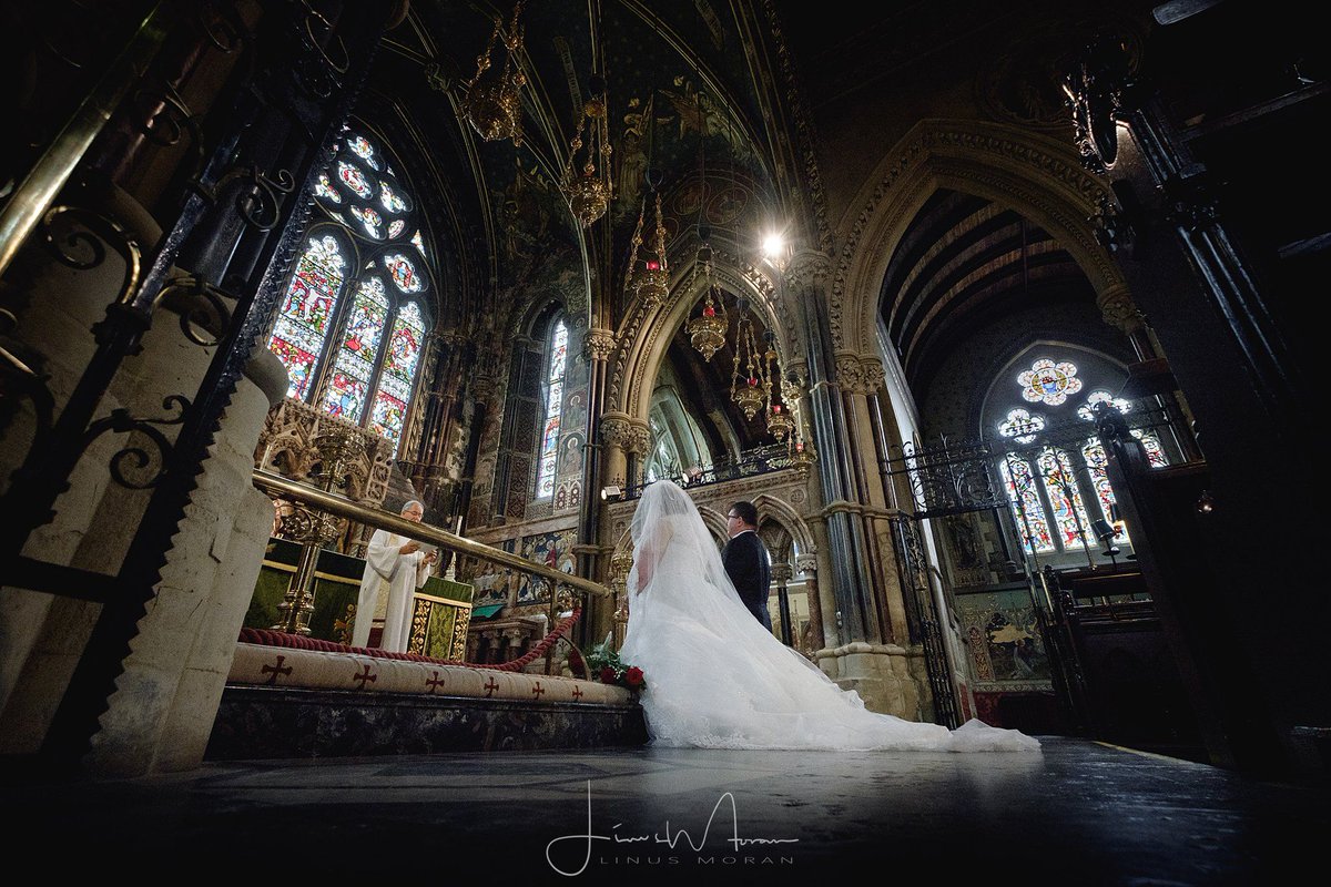 wide angle wedding photography