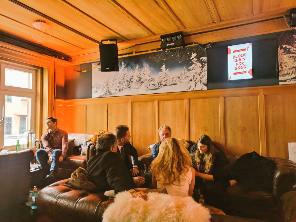 Warming things up over breakfast and #blockchain talk @ #CryptoHQ in #Davos