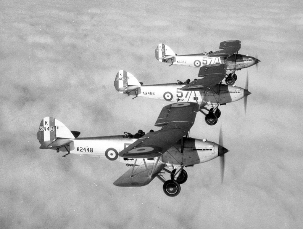 Three Hawker Hart Is - K2448, K2466 and K3032 - of 57 Squadron pictured #OnThisDay 1934 #avgeek #aFormationFriday