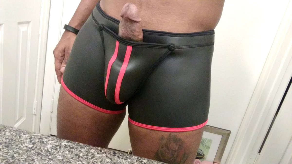 BuckyWrightXXX's tweet photo. My new @MrSLeather #neoprene all-access shorts came, and i fucking love them! #rockoutwithmycockout #chocholatecake #inkedandtatted https://t.co/leH3U20KwN