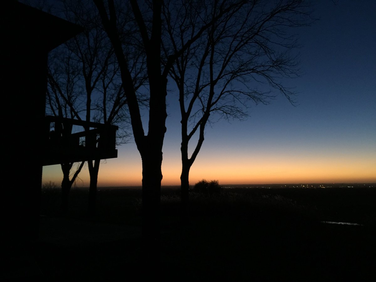 ToddAndrews7's tweet photo. A favorite shot from the @Mount_Michael grounds -- sunset over the Elkhorn Valley, with the monastery silhouetted at left. https://t.co/dEOqe6FRqR