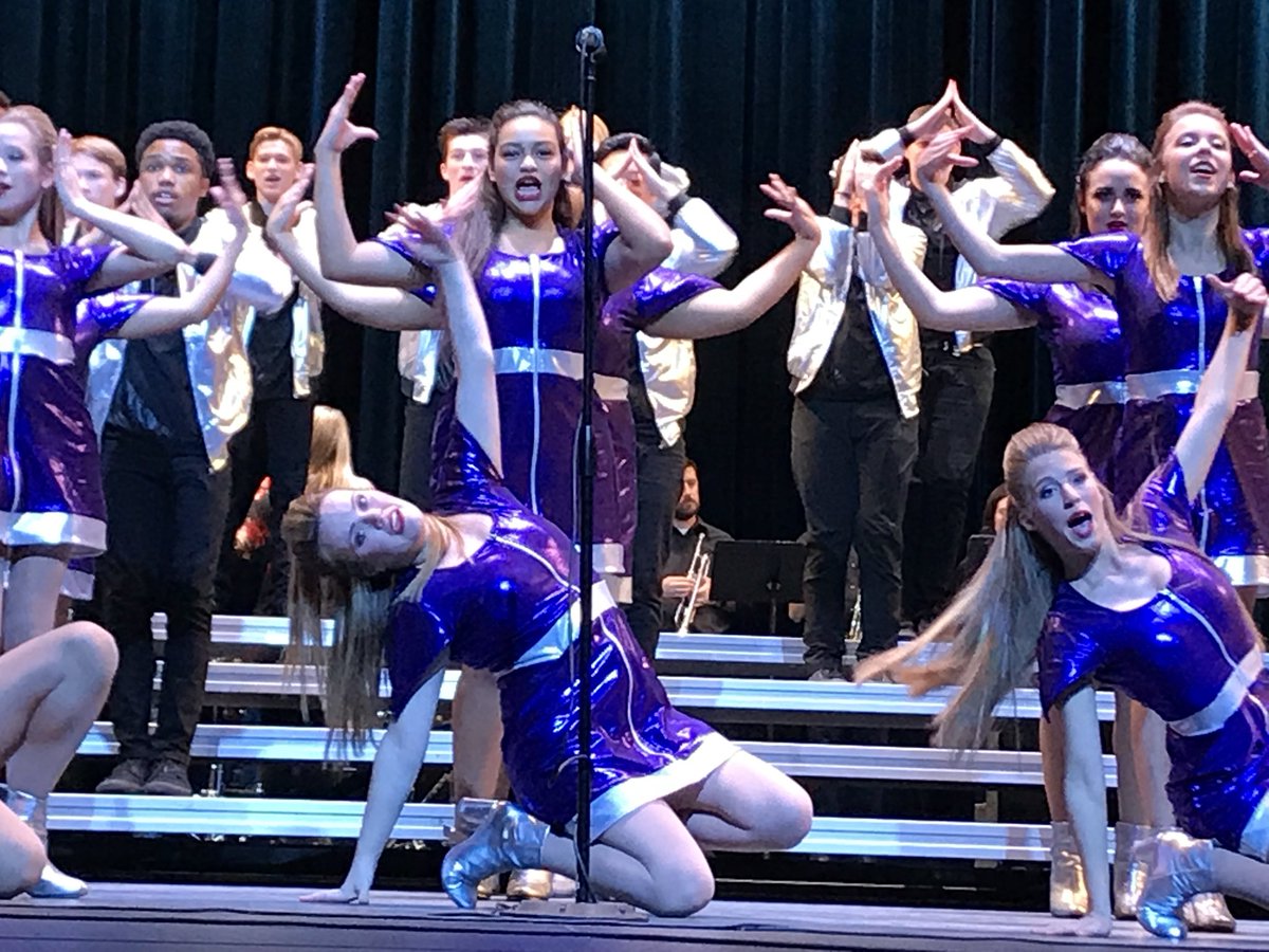 theatre271's tweet photo. Great evening of show choir. Way to go, @EHSEncores @EHSEsprit! Blown away by the amazing talent at our school. https://t.co/dLj1dnGPHd