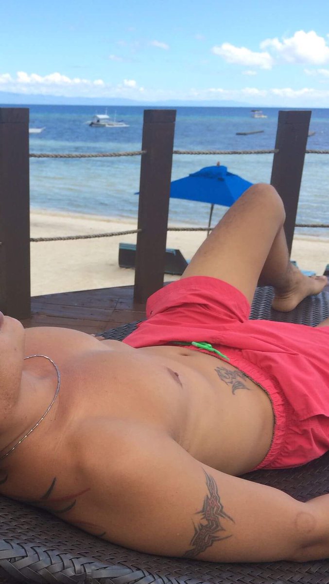 hotpinoydick's tweet photo. Come relax w me....🌞 https://t.co/K4O137VzYb