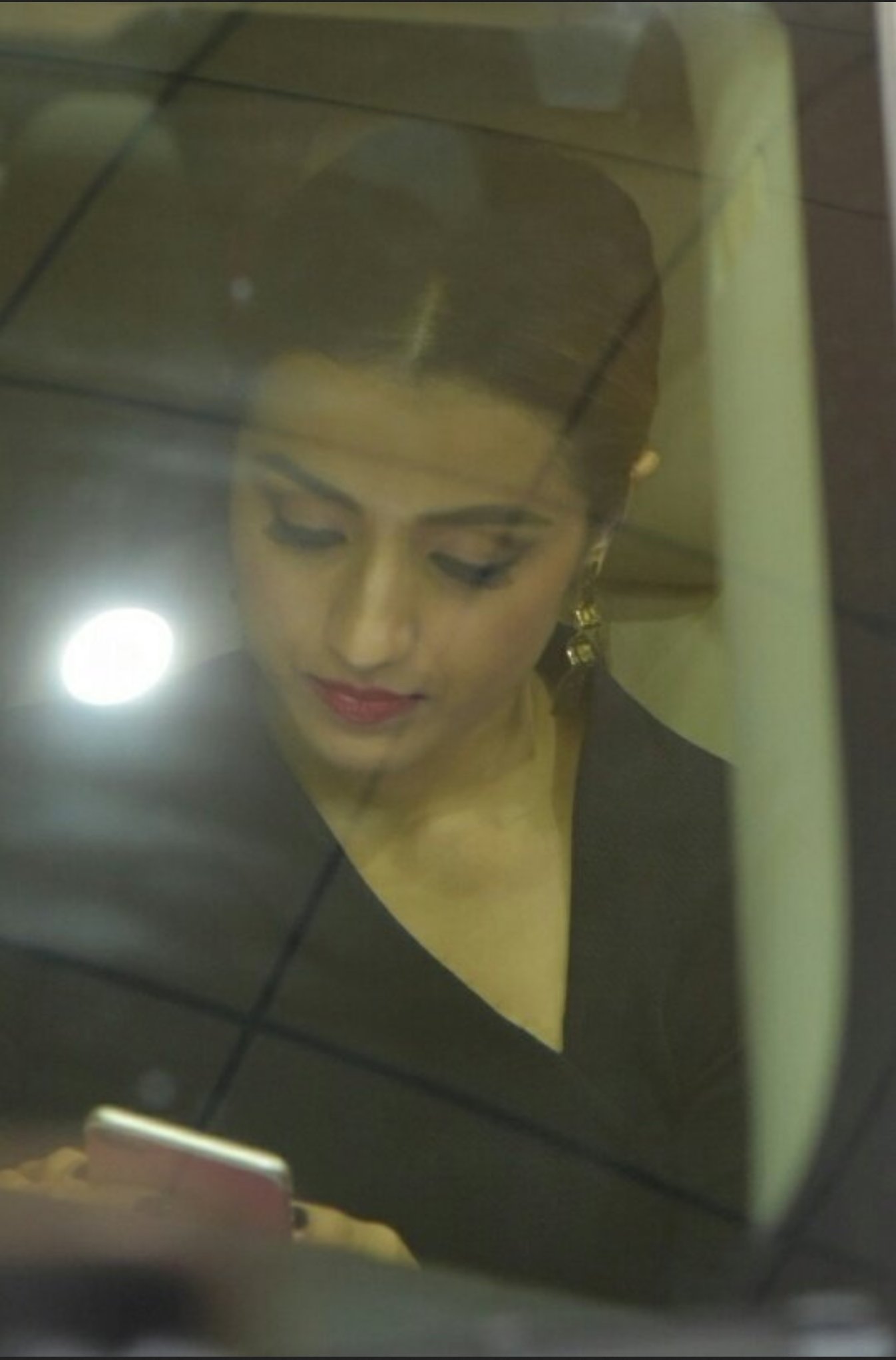 DUcEtKWU0AIAihy?format=jpg&name=large