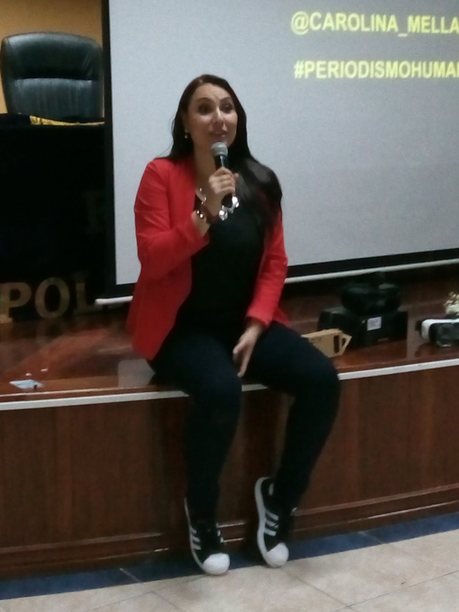 JessicaMendezSS's tweet photo. Y finalizó el segundo día con las ponencias de dos grandes periodistas Investigativas @carolina_mella_ y @janethinostroza 
#SemEugEsp 
@e_unach 
@Unach_ec https://t.co/R7xVi4X65L