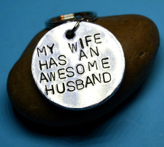 NoraBeeBee's tweet photo. #awesomehusband #gift AWESOME HUSBAND GIFT IDEA!!! #hubby #husband #husbandgift #ilovemyhubby #makehimlaugh #ilovehim #forhim #etsygifts #etsy #etsyfind #funquote #giftideaforhim #him #formen #iloveyou #valentinesdaygift #gifts #handmade #finds #ineedthis https://t.co/hIcjrTSRxD https://t.co/fMmt89851Z