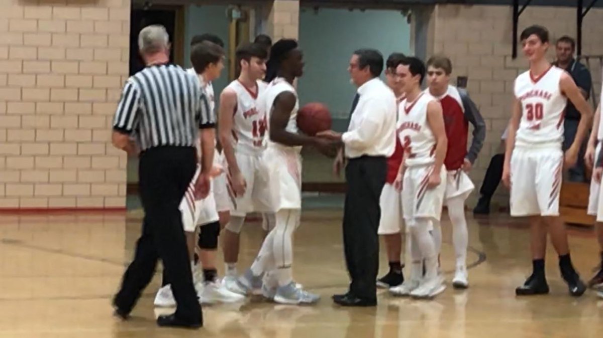 PurchaseLineAD's tweet image. Tonight the boys defeated Harmony 70-59, Melvin Sanchez scored his 1,000 career pt. and led all scorers with 23. Jacob Barnett added 15 &amp;amp; Campbell brothers, Shamar &amp;amp; Dom each scored 12. Team is now 14-2.Congrats to Melvin on special night.PL hosts HC Monday.