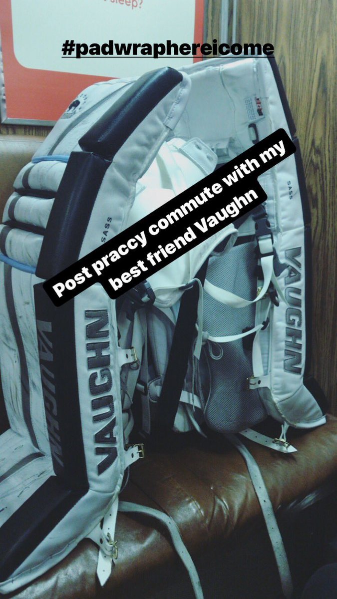 _thedailysass's tweet photo. Commuting post praccy with my best friend Vaughn. #padwrap #artsynight #staytuned https://t.co/Fs31KGVYAF