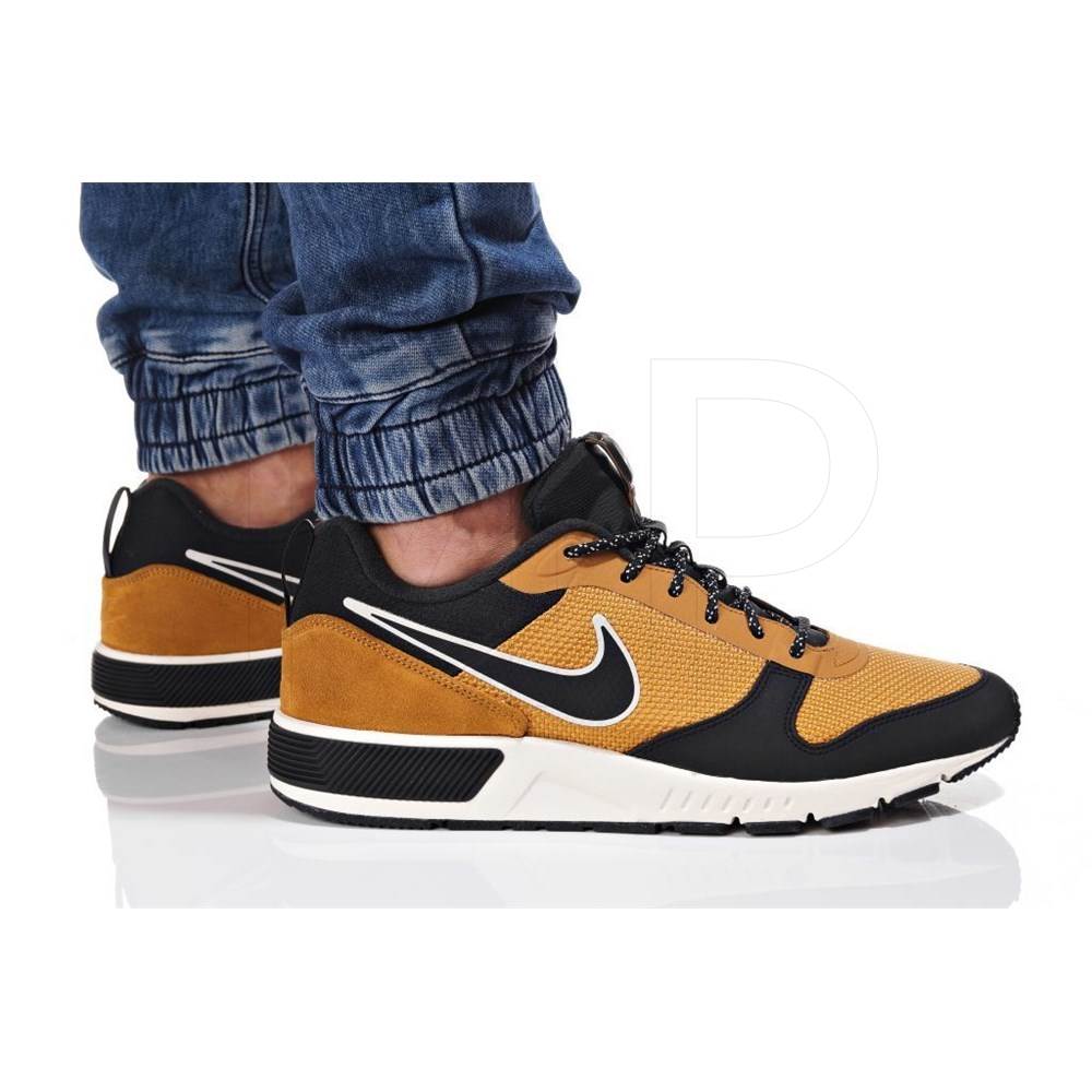 nike sportswear nightgazer