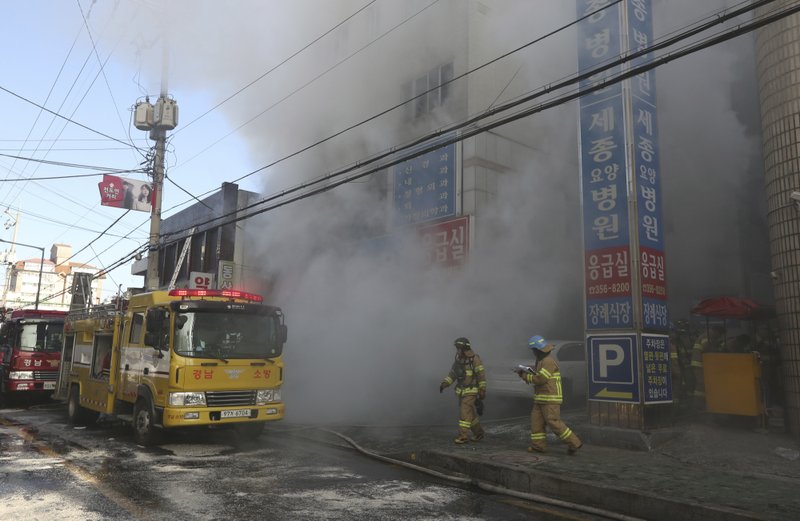 Hospital fire kills more than 30 people in South Korea bit.ly/2Eb82Qw?utm_so… https://t.co/naWoYWuNuA
