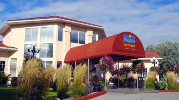 CTVCalgary's tweet photo. Timeshare owners of property in Fairmont, B.C. face massive bills that will skyrocket in a matter of weeks after court rules against them. @CTVchrisepp reports. https://t.co/hQSrUeVMue #Yyc #fairmont https://t.co/fWj5ndNaJH