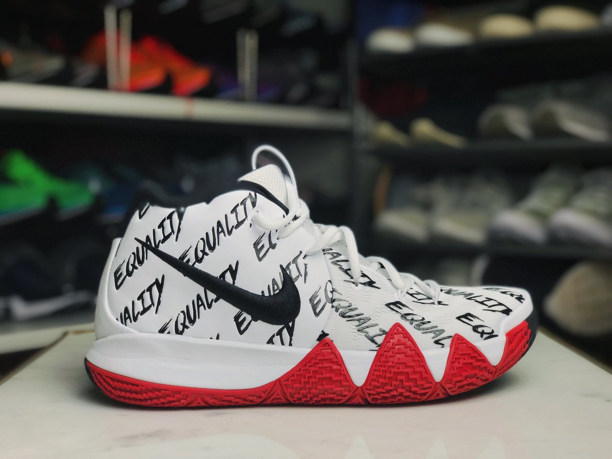 kyrie 4 bhm on feet