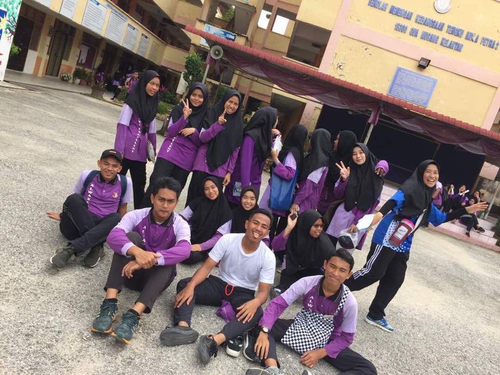 lyanaleeeee's tweet photo. Merentas desa 2018 #gengs https://t.co/3XhbuoxcAa