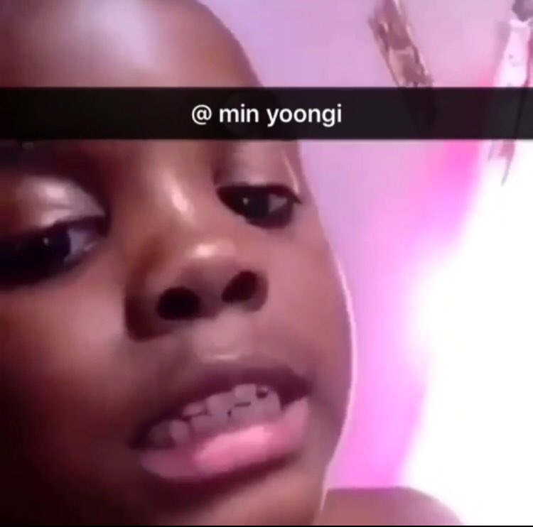 Slayaidan's tweet photo. my phat ass mood whenever i see these pics of yoongi 😡💘💞💖 https://t.co/51AptD9g97