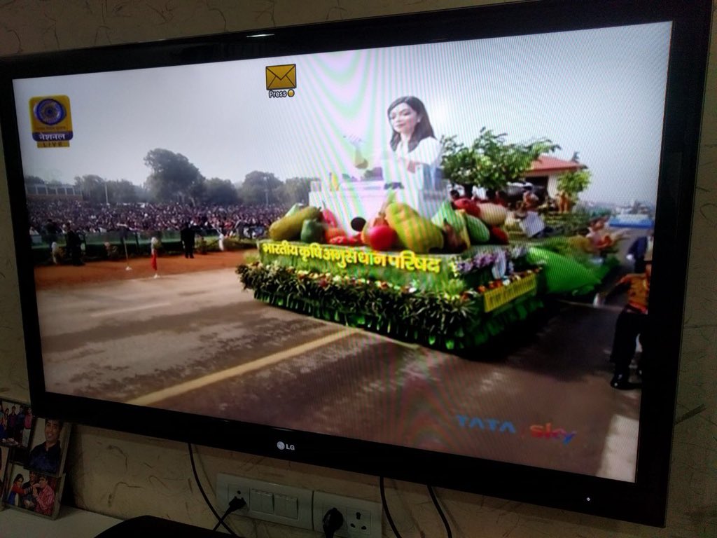 adidaga's tweet photo. Proud to see @AgriGoI & @icarindia promoting #SoilTesting at #RepublicDay parade ! @RadhamohanBJP @gssjodhpur @DDKisanChannel @mygovindia @PSIAmravati . #SoilTesting will #TransformFarmers for betterment, prosperity and #EaseOfFarming ! https://t.co/jqVRxlrrcr