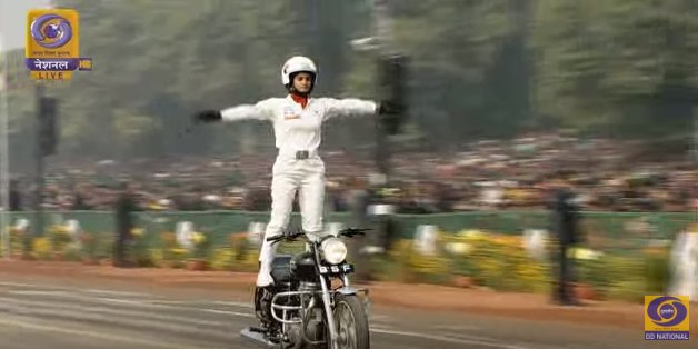 DDNational's tweet photo. WATCH NOW : 
Dedication, Dexterity, Skill !  #RepublicDay on @DDNational &amp; Live-Stream on https://t.co/kefkjmY1KT 

#RepublicDayOnDD #RepublicDayParade #RepublicDay2018 #RepublicDay #Doordarshan https://t.co/18qU7xju7u
