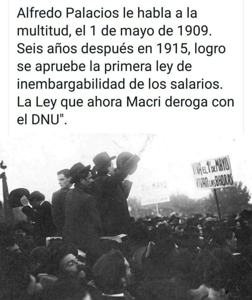 soyunasur's tweet photo. #PatriaGrande DEBE SABER la histórica arremetida del #NvoGobArg contra los derechos democráticos y conquistas sociales de hace más de un siglo en #Argentina..
mientras sus "socios" de desarmadero social/económico continúan operando #LawFare  #GuerraLegal en #Brasil contra #Lula https://t.co/CmCghc0mZY