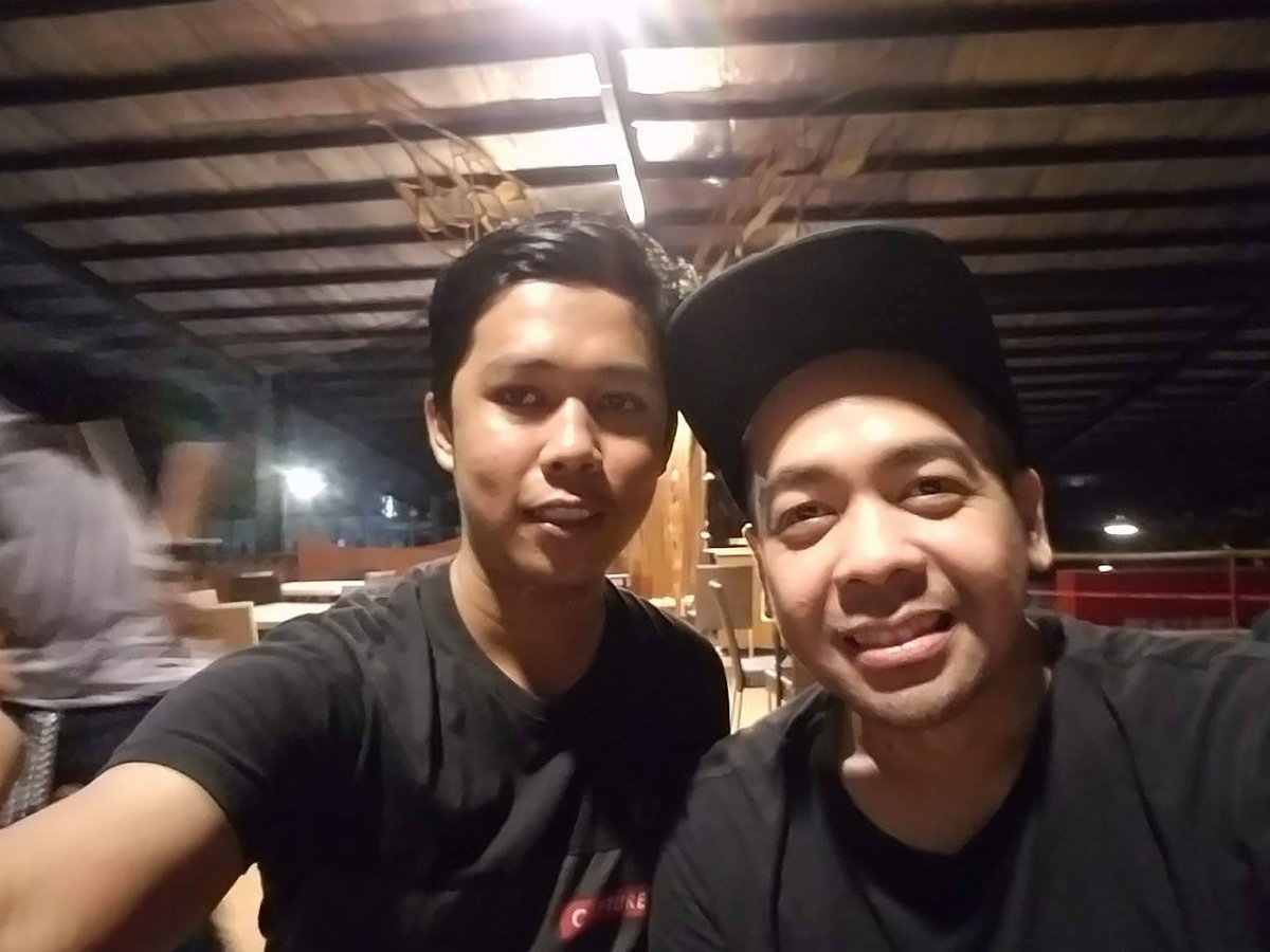 OneMKS's tweet photo. With Master @bowvernon #magicmoments https://t.co/mQ4yrGBGms