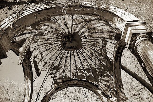 aricephoto's tweet photo. "Dome and arches" Ruins of St. Mary's College, Patapsco State Park, MD. #patapsco #stmaryscollege #patapscostatepark #nikonphotography #nikon #nikond600 #aricephoto #macphun #tonalitypro #mdphotographer #ruins #onlyinmaryland https://t.co/lmK0CeSr03 https://t.co/QADgsA3AOw