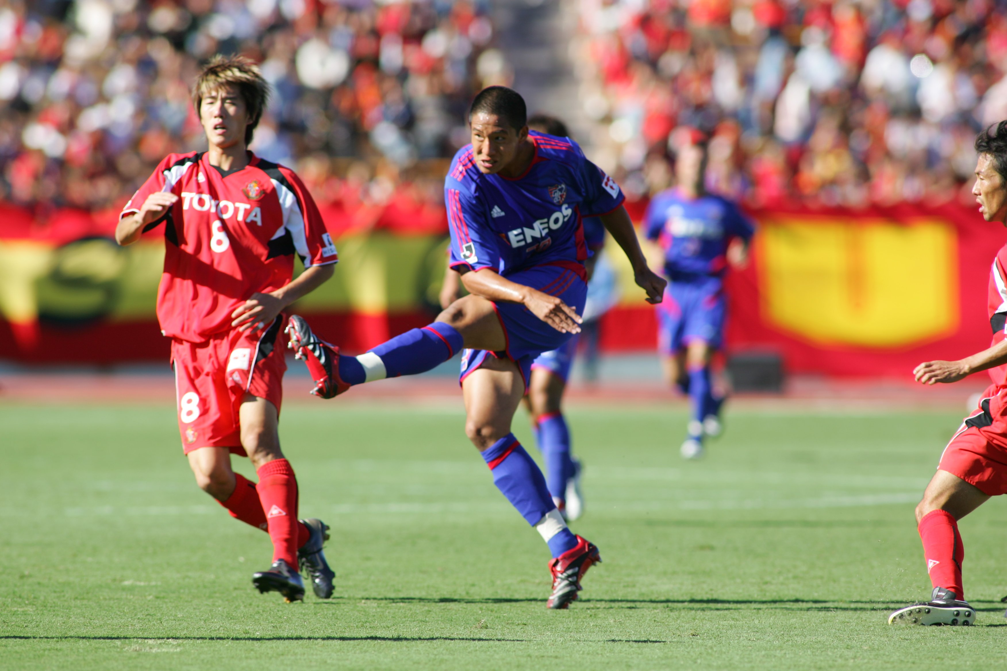 Fc東京 公式 3 2 A 福岡戦 Lifewithfctokyo 06 16シーズンまで Fc東京に所属した 平山相太 選手が現役を引退することを発表しました T Co Erfvcoscoh ベガルタ仙台から発表された平山選手のコメントにはfc東京に向けたコメントも掲載