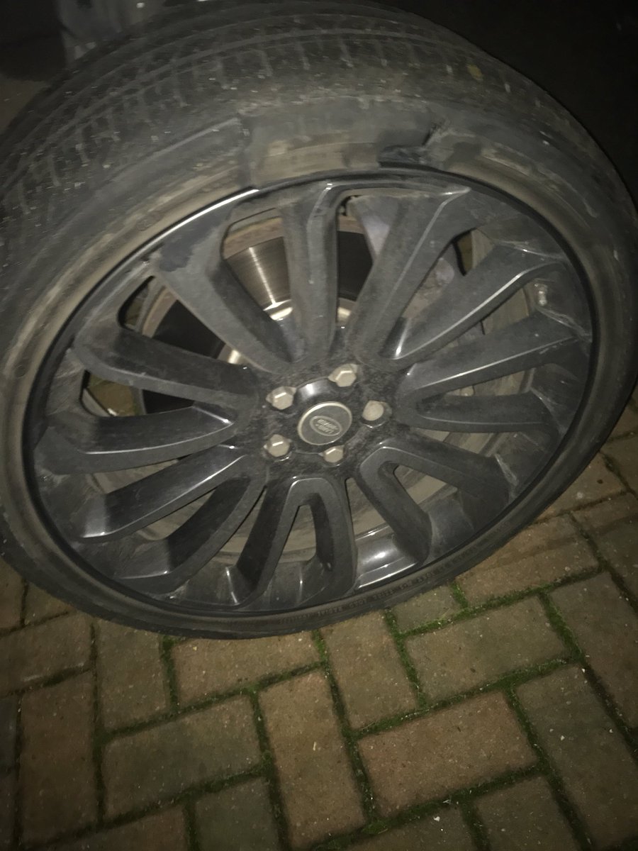 leighhall8's tweet photo. @LincsCC_roads  @rgdavies @LincsLive  #potholes #lincolnshireroads this is damage to wheel and tyre after pot hole travelling into Martin near Woodhall Spa ! https://t.co/k8giQpnnIa