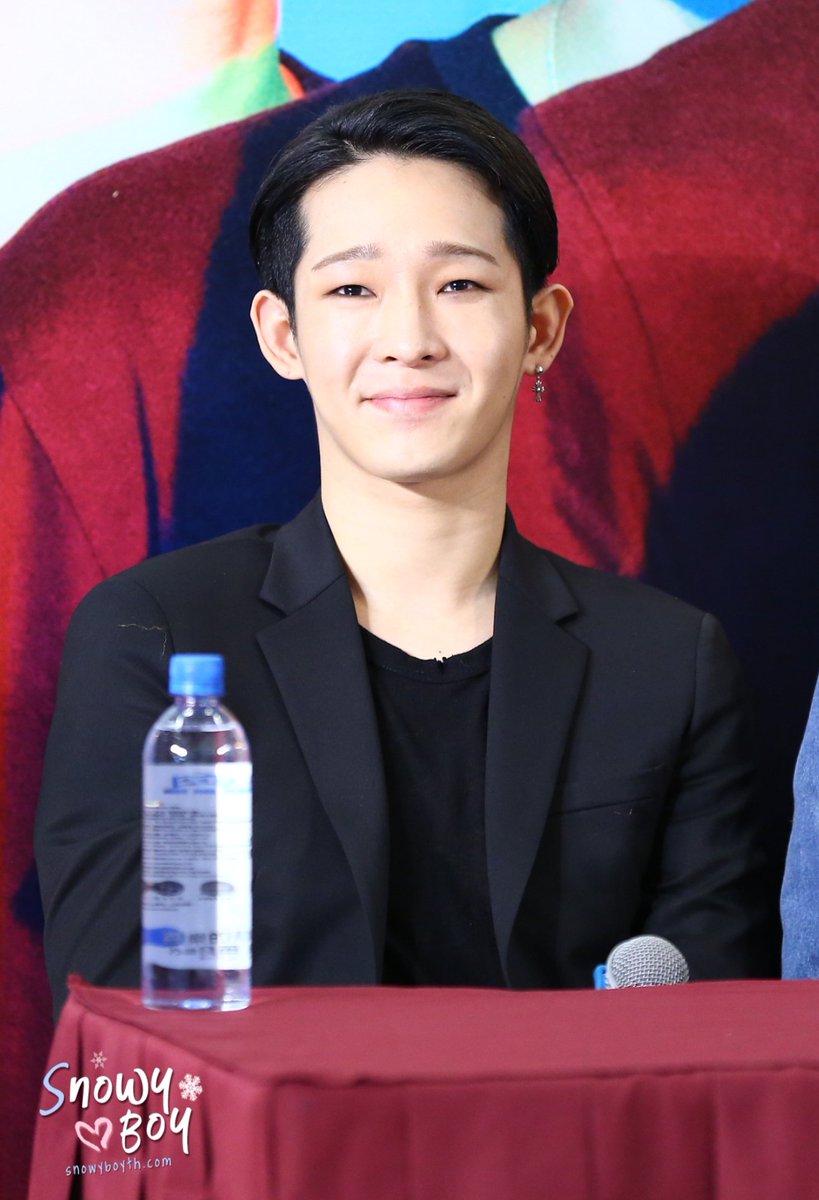snowyboyth's tweet photo. 180126 Press Con
#남태현 #Taehyun #SouthClub #사우스클럽
@South_Club_Real https://t.co/KJqSzYJY6x