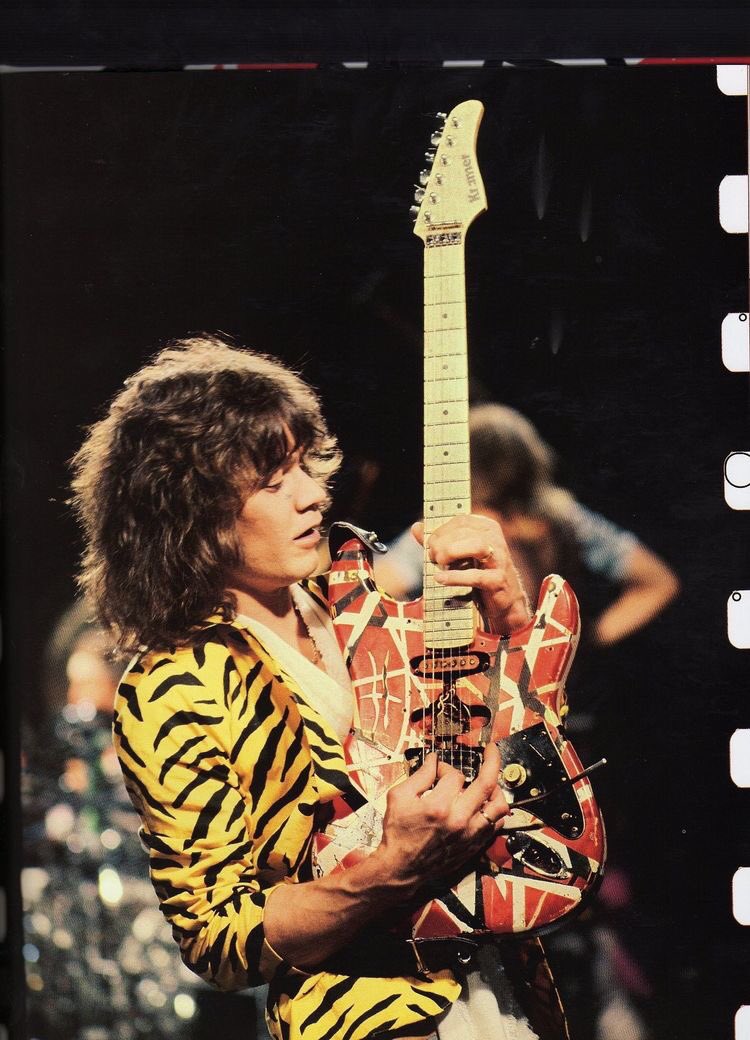 Happy 63th Birthday
Eddie Van Halen !!!!                  tone       \\m/ 