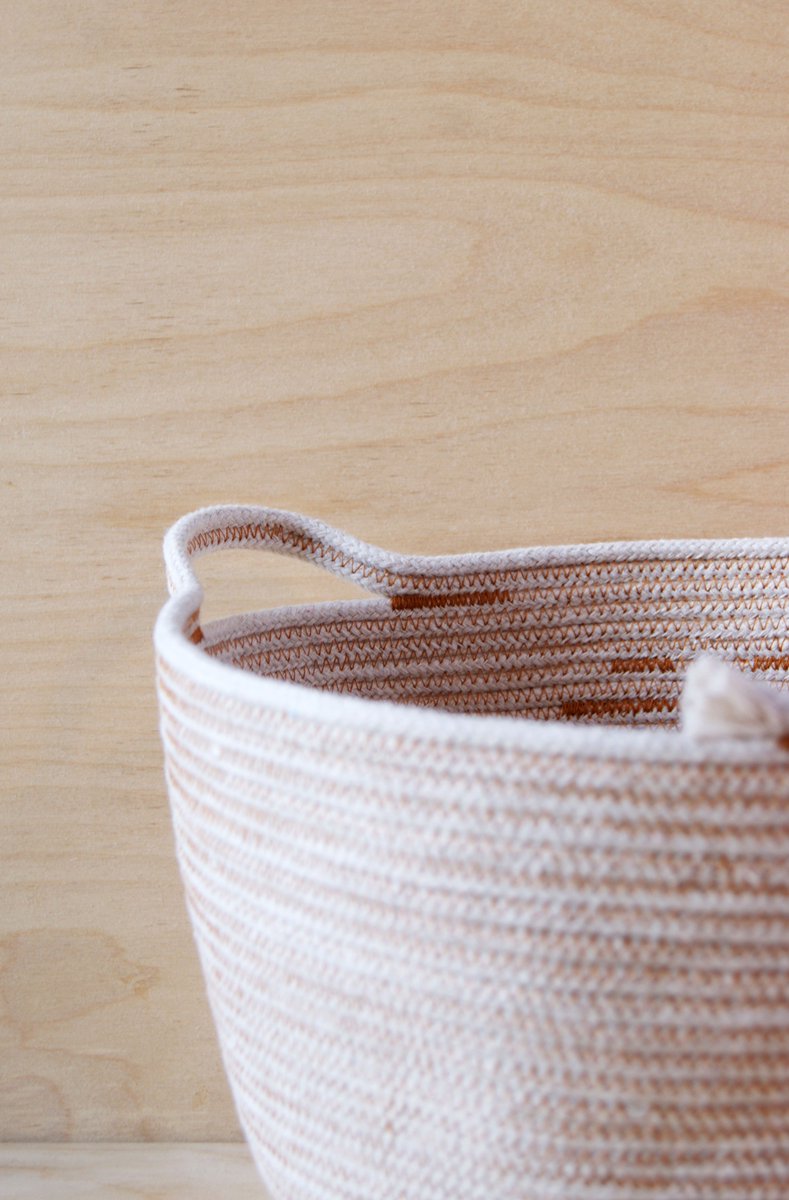 modernmakersHH's tweet photo. Happy Friday! We are back at it and have added some new rope vessels to the #Etsy #shop! https://t.co/BgSkrDWG5y https://t.co/8F403JDgq9
