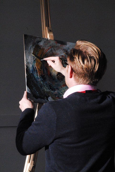 chesterartsfair's tweet photo. Live #painting with Darren Stevenson Art at #CAF17 he drew quite a crowd to his demonstration! Find out more about Darren > https://t.co/AZAuUZIB41 < #LiveArt #Chester https://t.co/AOmcdgcPYS