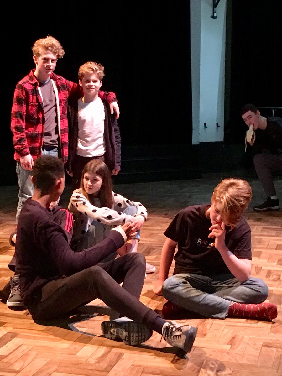 Spot the banana!
#DSLOTF  #TECHREHEARSAL  <a href="/HenryAustin_/">Hally✨</a> <a href="/jimmyobrien92/">Jimmy</a> <a href="/_DanielRyan/">Dan Ryan</a> <a href="/Gaberobinson7/">Gabriel Robinson</a> <a href="/DorothyStringer/">Dorothy Stringer School | Education for Life</a>