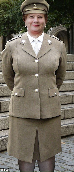 mik61scot's tweet photo. @alecr1952 @thebestbond Lady Nugatory in full dress uniform?
#POTUSgate https://t.co/Uy9GwtA6ae