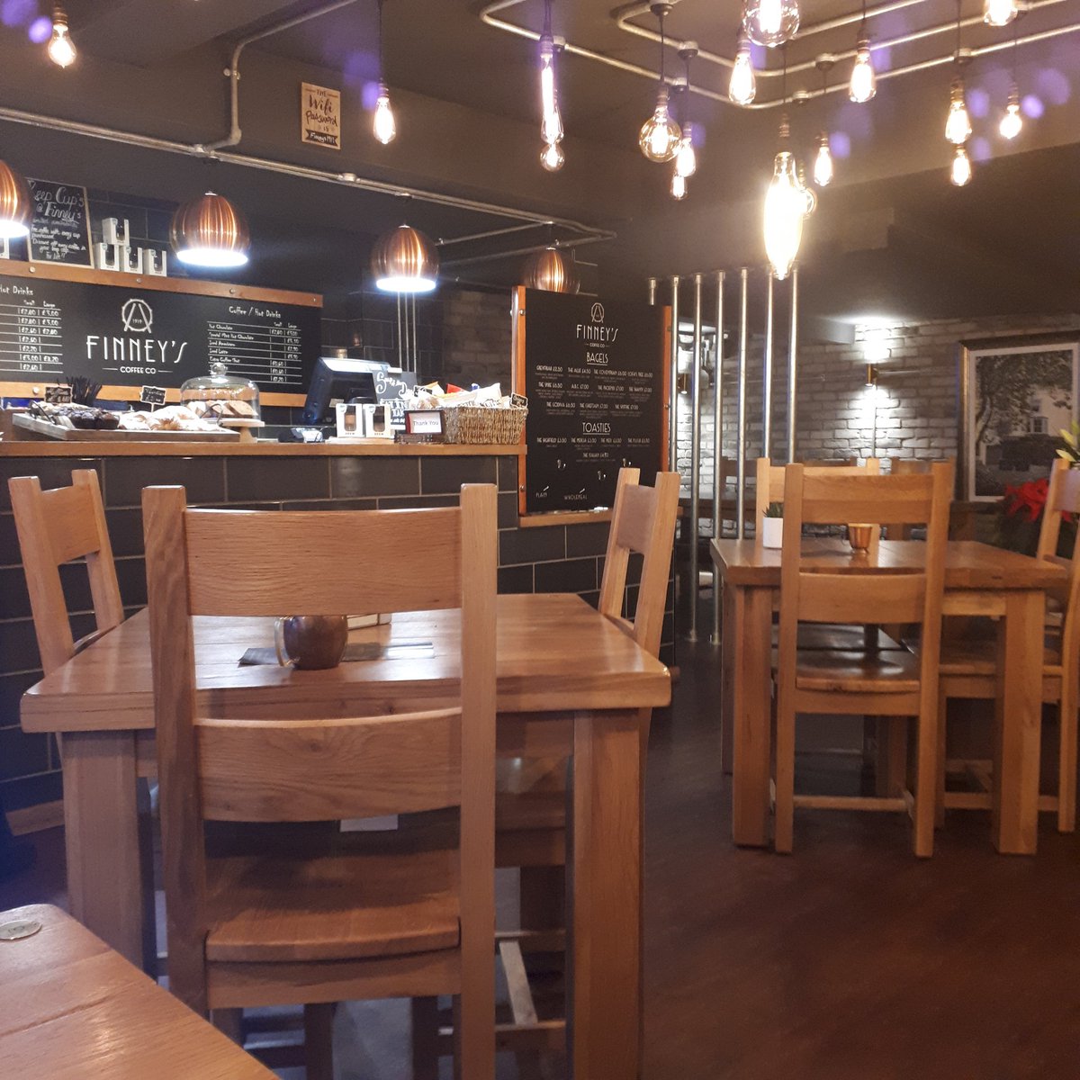 Busy day, including 1st visit of 2018 to <a href="/BrodySwain/">Brody Swain</a> on <a href="/BBCCovWarks/">BBC Cov Warks</a> at noon. Currently feeling super productive in <a href="/FinneysCoffeeCo/">Finney's Coffee Co.</a> Guess #poweredbydecaff