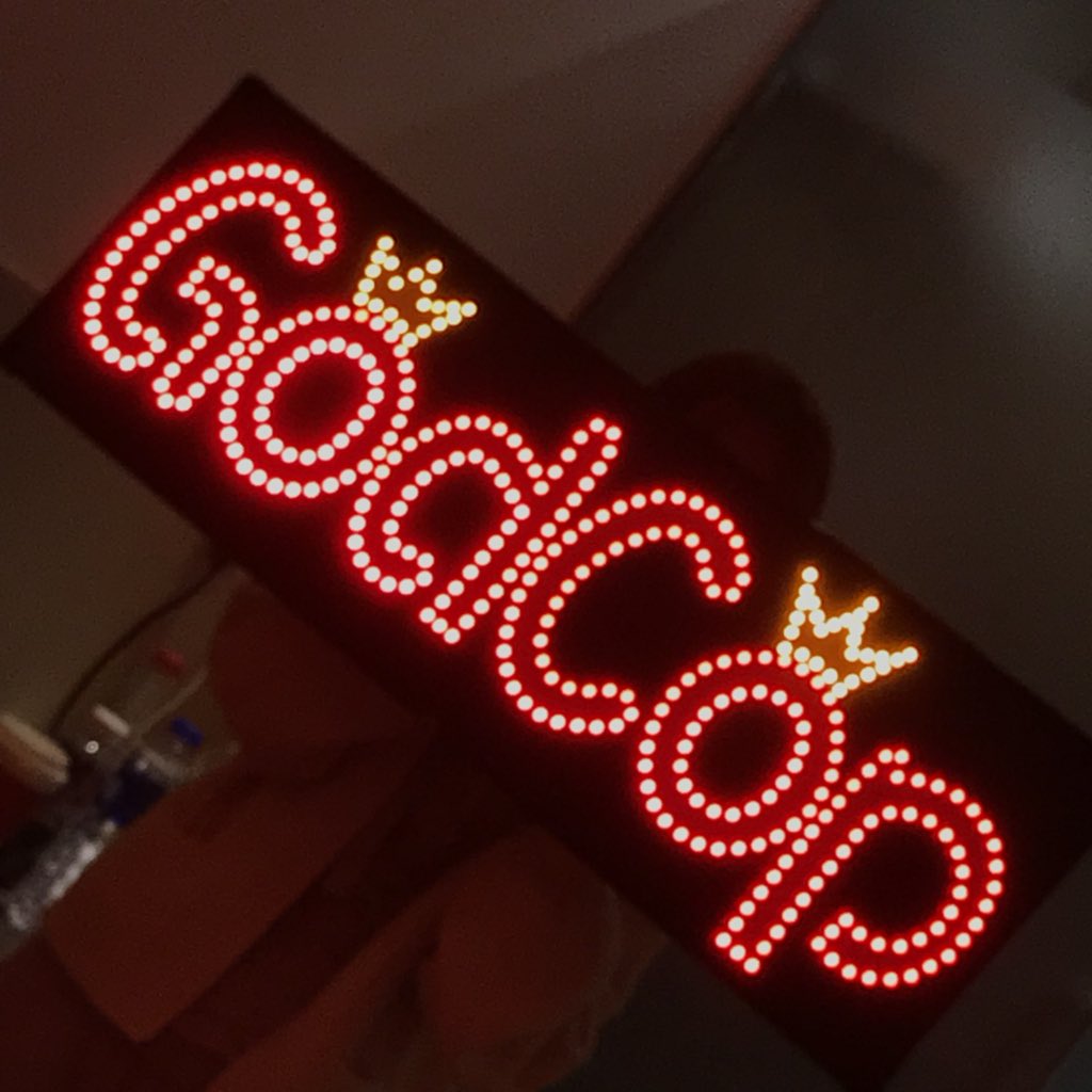 yuiccc_'s tweet photo. #godcop 🐉
All these sign lights are for GodCop❤️💙❤️
Love u two😘
@CTR2DAB 💙@gxxod4
#ก็อตอิทธิพัทธ์ #ใหญ่ลักยิ้มยักไหล่2017 #ccopter #ก็อตคอป
pic cr:YuiChan、Yeungopp https://t.co/0bsZ0NLfED