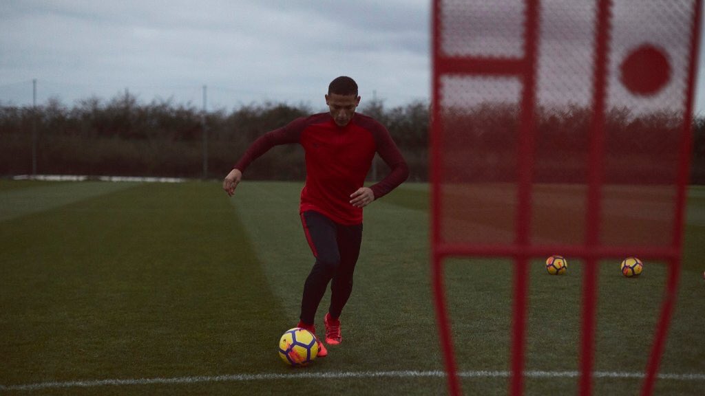 KitbagUK's tweet photo. Take a look at when we caught up with @nikefootball athlete and @WatfordFC baller, @richarlison97 👊
👉 https://t.co/FVcsPwyn3W #PlayFIRE #Mercurial https://t.co/apopj1i7jU