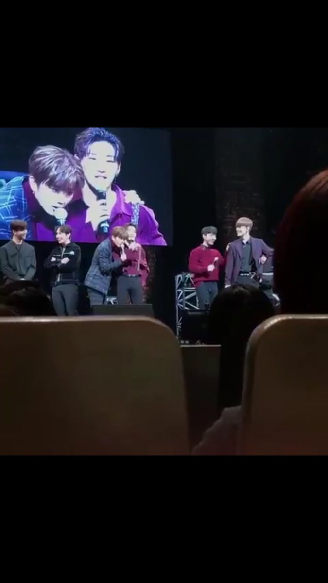 Vvillaintidote's tweet photo. ฮรุก ครบคู่ที่ชุ้นชิป 
#LODAE #UPJAE #BANGHIM https://t.co/PnOYkCAwui
