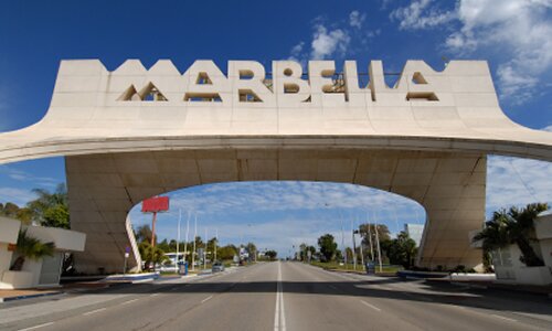 ScottKingPromo's tweet photo. So who's coming to #Marbella this year? #marbs #marbella2018 #Teatro #Spain https://t.co/UpuuWt5Qv5