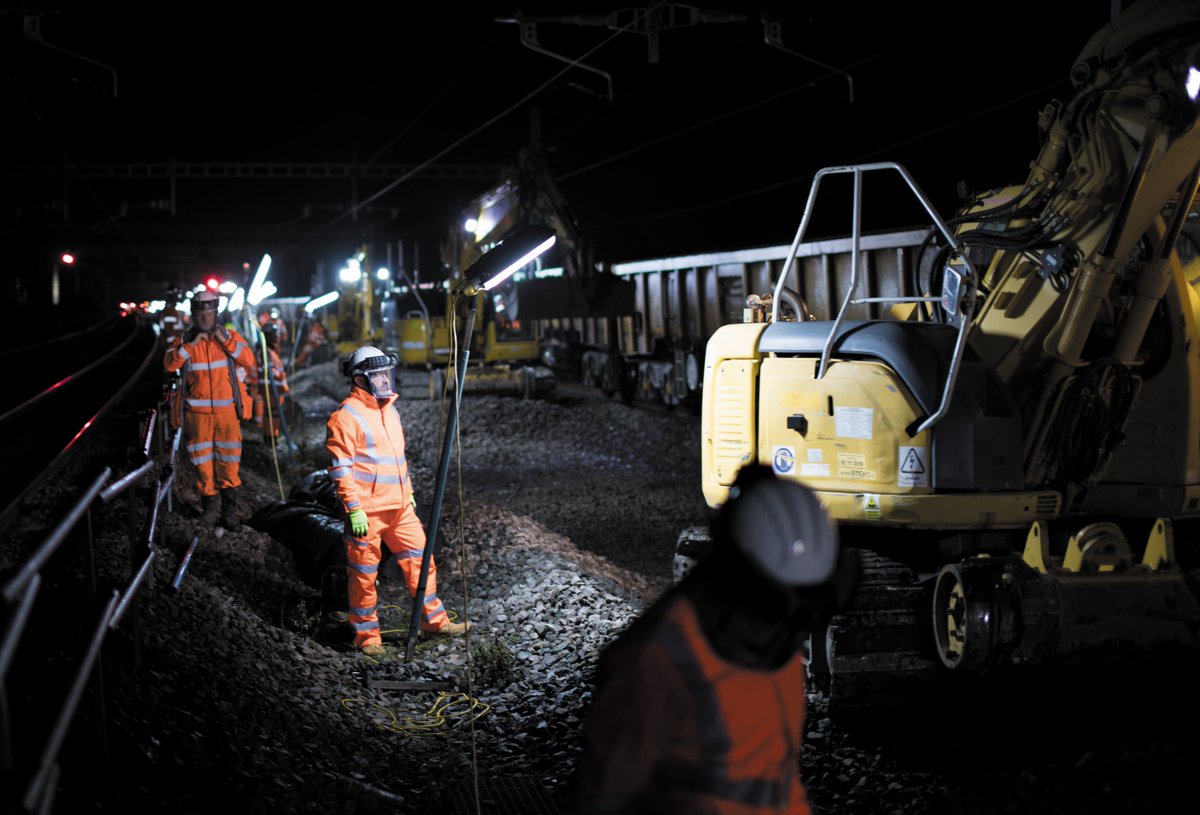Vpplc_ESS's tweet image. Be ahead of your competition with the latest #Rail #RPE - the #PowerCap® #Infinity®, a solution that brings a unique combination of #PPE to the market in a single head mounted unit. Now available to #hire from ESS Safeforce: ess-safeforce.com/safety-hire/Br…