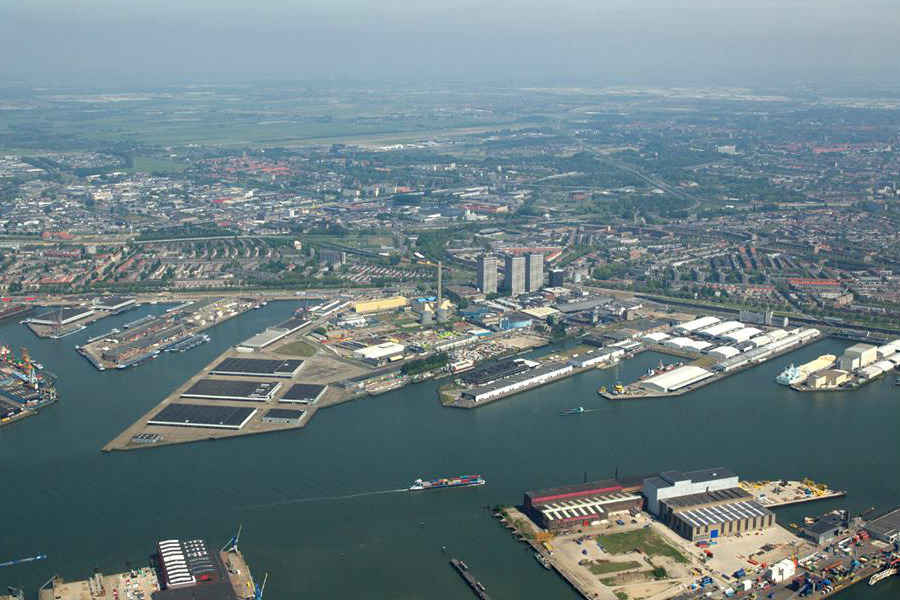 MarcvanNaamen's tweet photo. De gemeente @rotterdam en @HavenRotterdam gaan het kerngebied van @M4HRotterdam doorontwikkelen. Naast investeringen zetten zij ook in op het aantrekken en faciliteren van ondernemers. @RoadmapNE @InnoQuarter @WestPracticeRdm #stadshavens #delfshaven

https://t.co/GDeFdazv6M https://t.co/7hamFyK17Z
