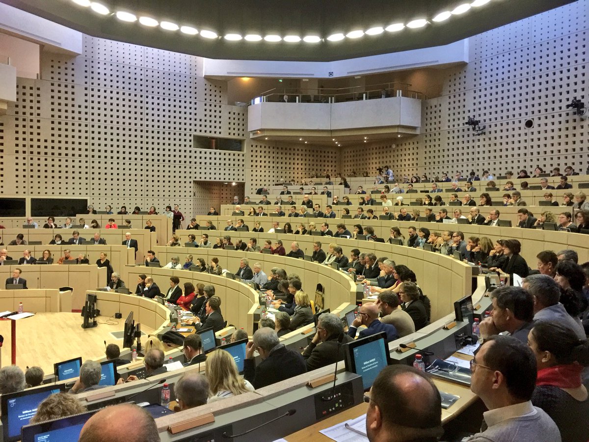 C_MORANCAIS's tweet photo. Ouverture de la Journée régionale de l’orientation, en partenariat avec tous les acteurs, pour élaborer le Plan de l’Orientation qui permettra à chaque Ligérien, quel que soit son âge, son statut, ses capacités ou ses envies de trouver sa place en #PaysDeLaLoire. https://t.co/qDwKRospvl