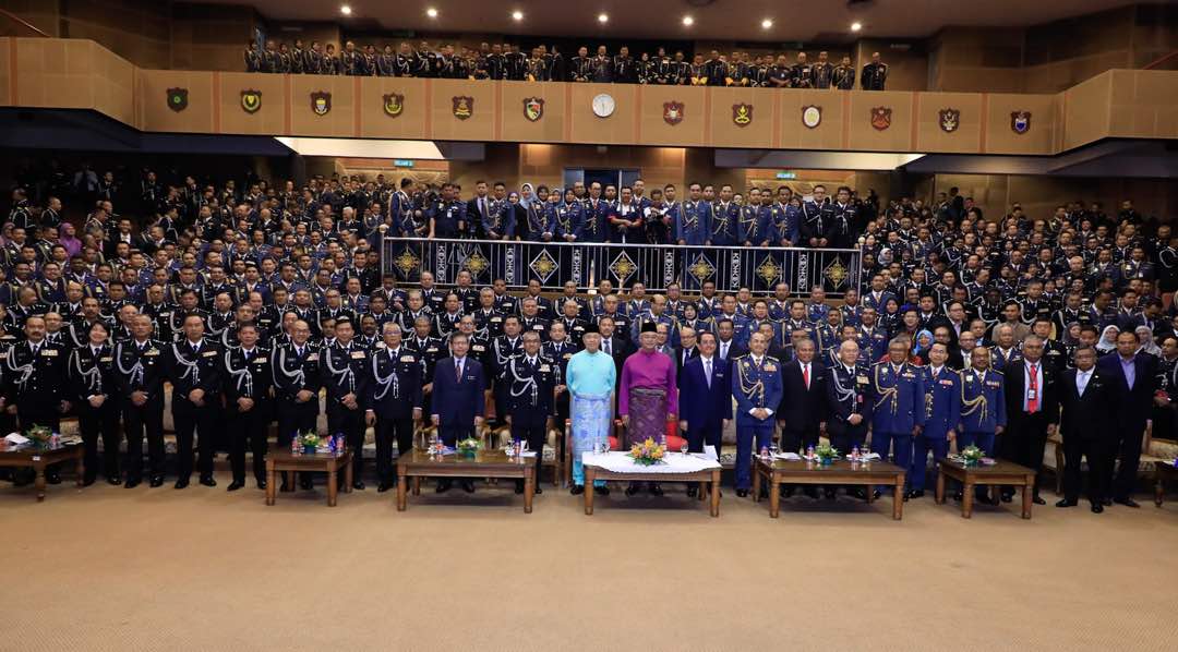 Undangan Sebagai Saksi Ke Majlis Menandatangani Nota Kerjasama Di Antara <a href="/PDRMsia/">Polis Diraja M'sia</a> dan Jabatan @bombaJBPM di Maktab Polis DiRaja Malaysia PDRM, Cheras. <a href="/KDNPUTRAJAYA/">KDN🇲🇾</a> <a href="/kpkt_gov/">KPKT</a>