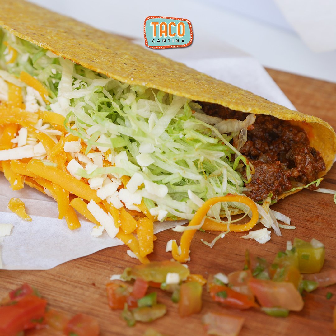 Hard shell taco with beef, mix cheddar and lettuce filling.

#tacocantina #mexicanfood #jakartarestaurant #instafood #food #tebet