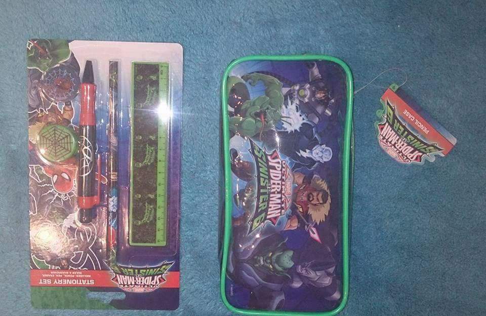 Ltoddlerclobber's tweet photo. BUNDLEEEEEEE DEALLLLLL

1 SKYLANDERS BAG 
1 Spiderman stationary set 
1 Spiderman pencil case 
1 minion travel activity pack 
1 mini art minion case 

💖ALL FOR 10 POSTED💖 #SAVINGS #WOW #lougeorge #ukpost #treats4all  #loustoddlerclobbernew #ukpost #spiderman #minion #skylanders https://t.co/hjjTOBsAoh