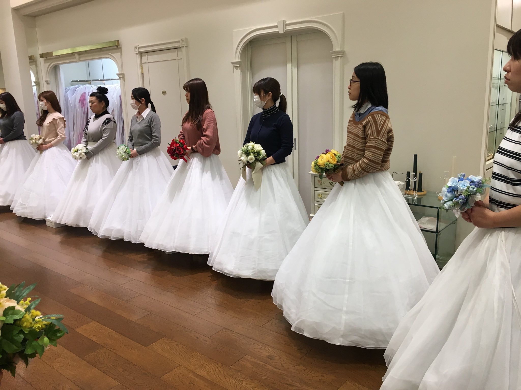 フィーノだから出来る事 諦めない衣裳選びをお手伝いします フィニッシングスクール開校です T Co Fziohfyhd4 花嫁所作 花嫁スクール 結婚式 練習 フィーノ